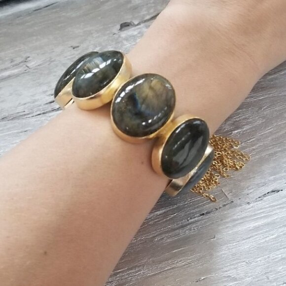 Bracelet Couture Collection Handcut Stone Cuff - Picture 1 of 5